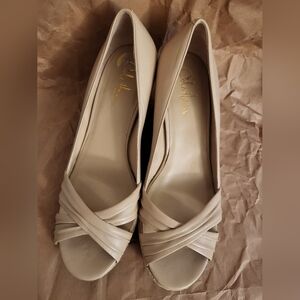 Cole Haan + Nike Air Beige Peep-Toe Heels/Wedges